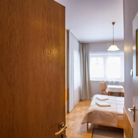 Gontyna Проживание в семье *