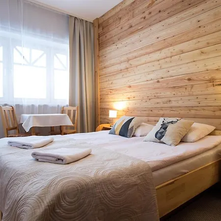 Gontyna Проживание в семье