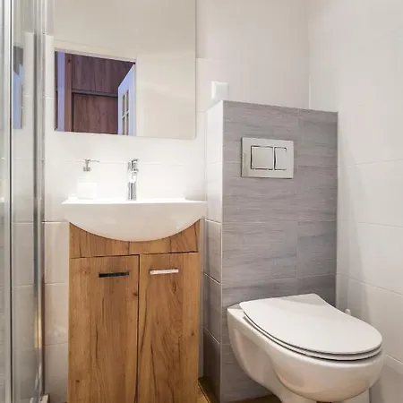 Gontyna Проживание в семье *